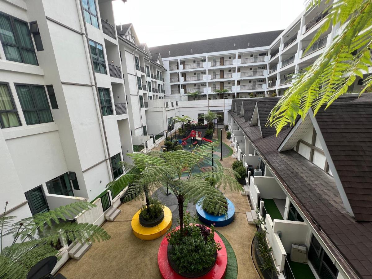 Blue Jade Apartment
