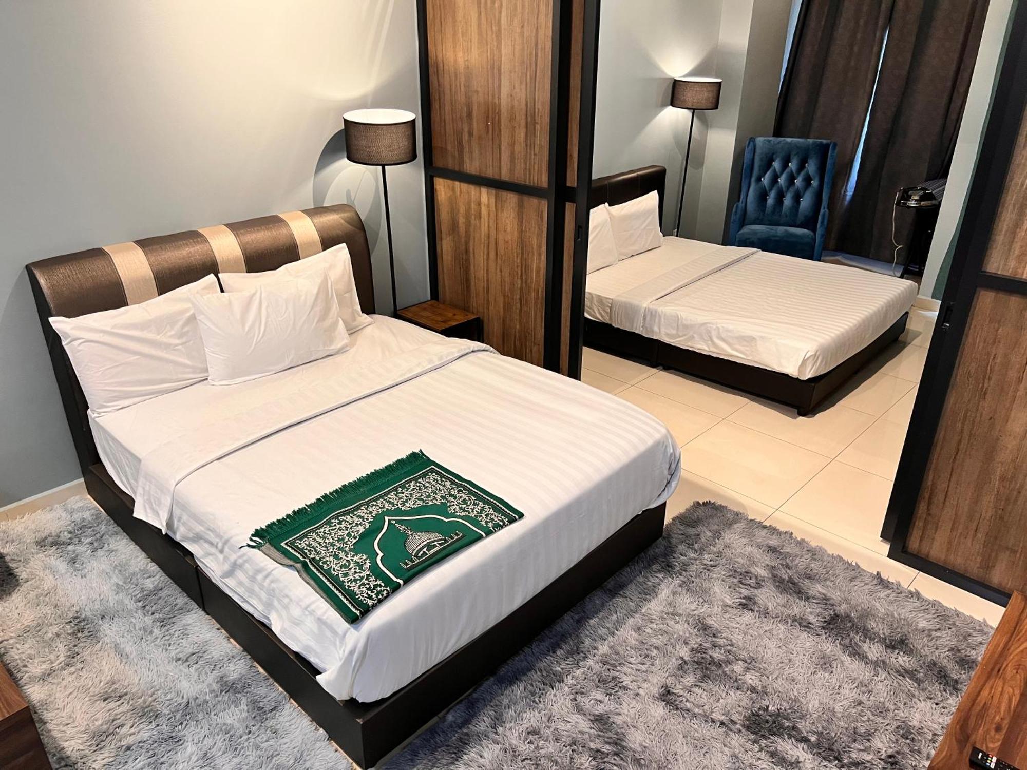 Blue Jade Apartment